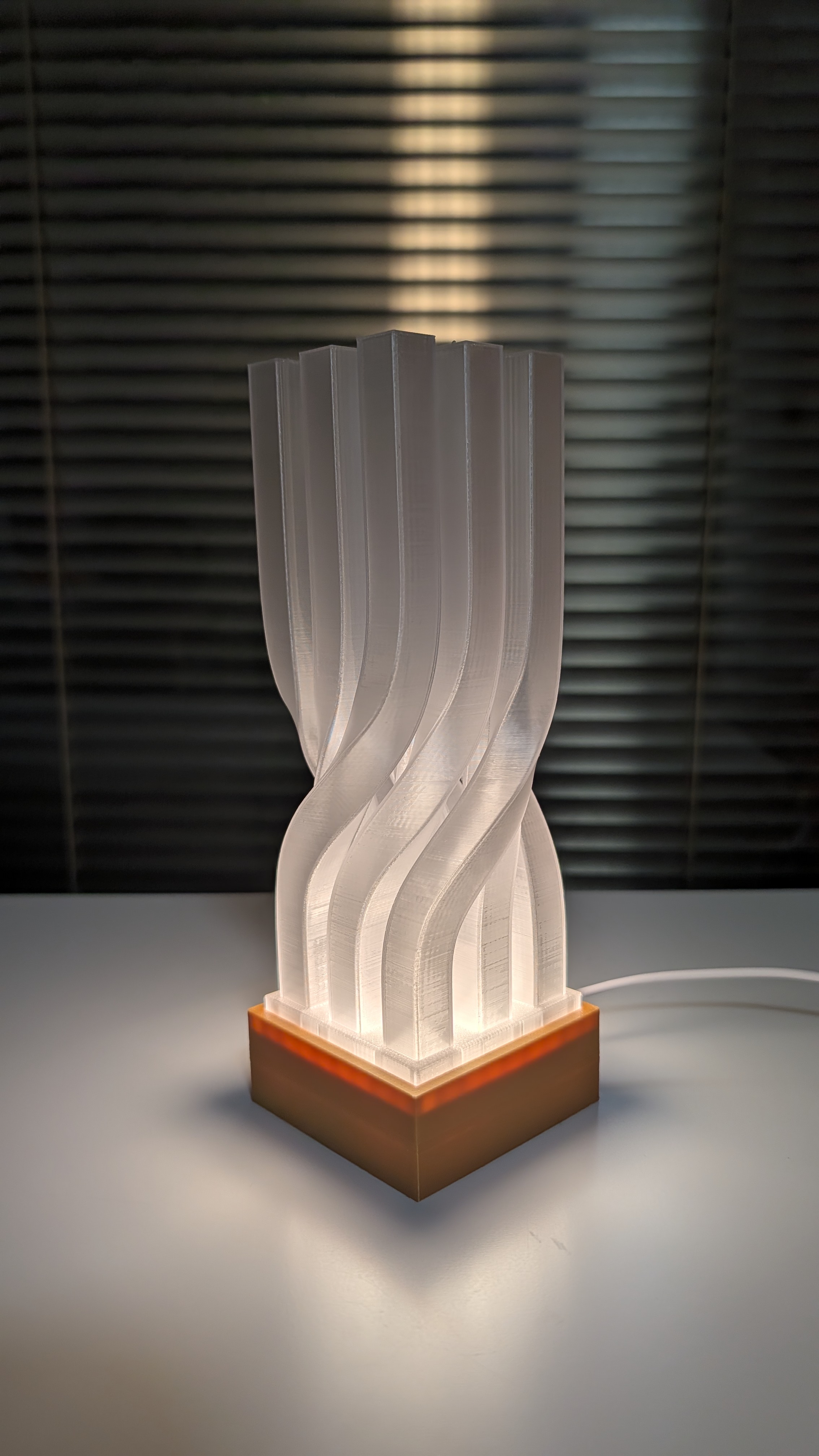 Assembled lamp view 2