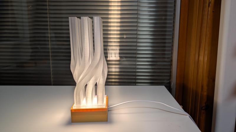 Featured image of post LED Lamp with Twisted Square Column